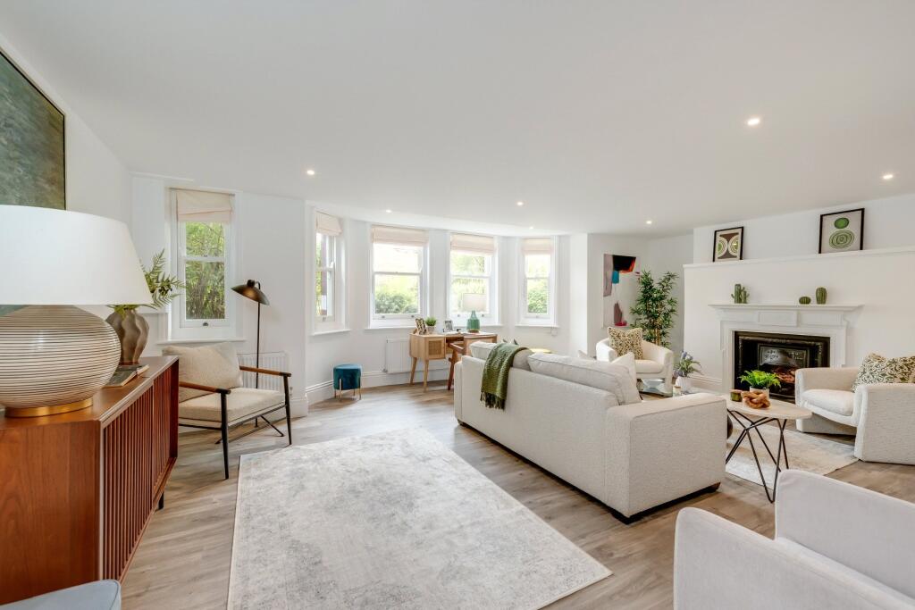 Apartment in London - View 3