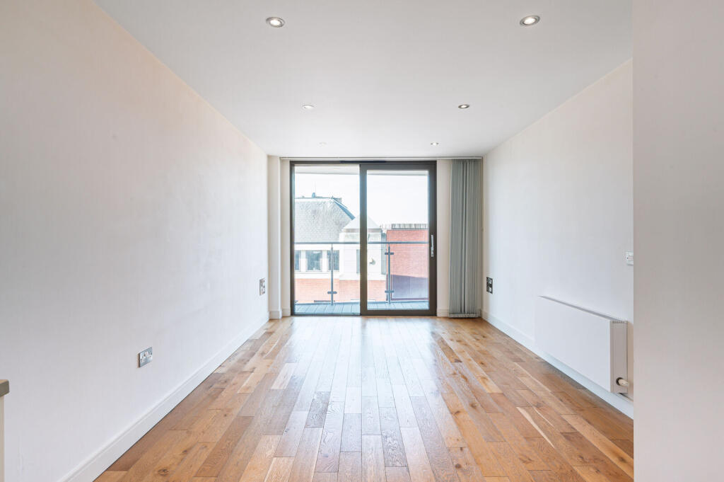 Apartment in London - View 5