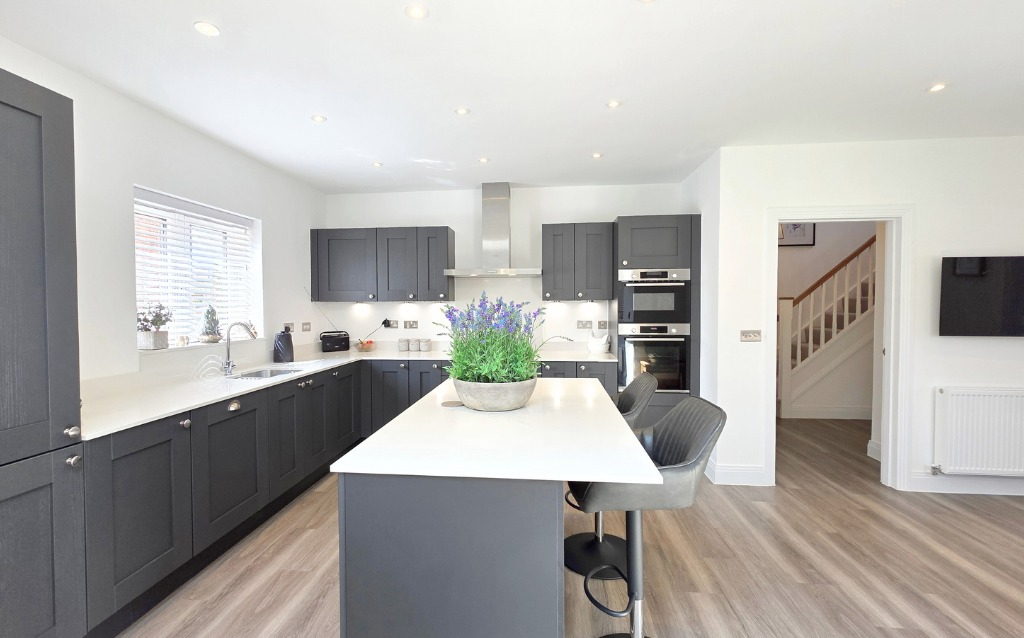 Wilson Row, Crowthorne, Berkshire, RG45 - View 3