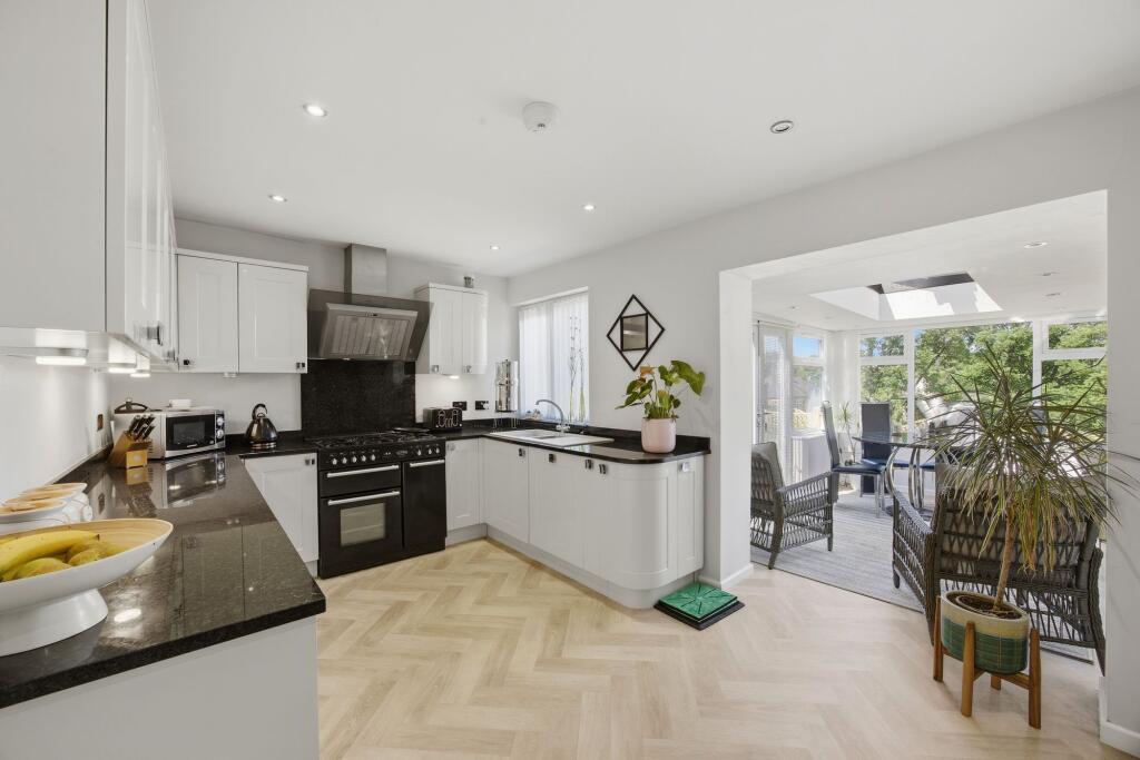 Glenborough Avenue, Bacup, OL13 - View 4
