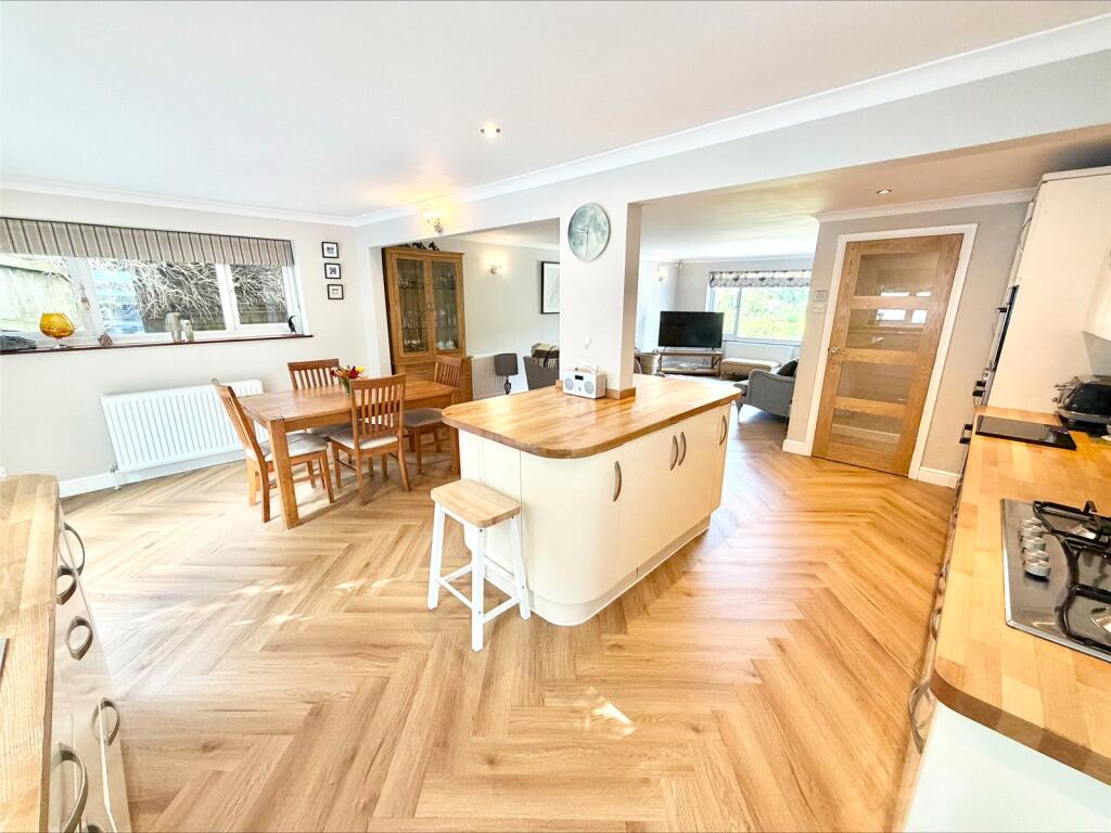 House in Swindon - View 4