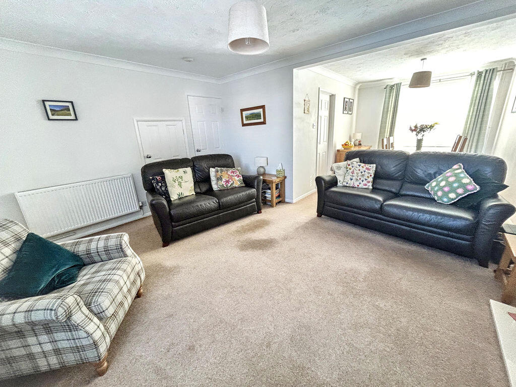 Pintail Drive, Bradwell photo 3