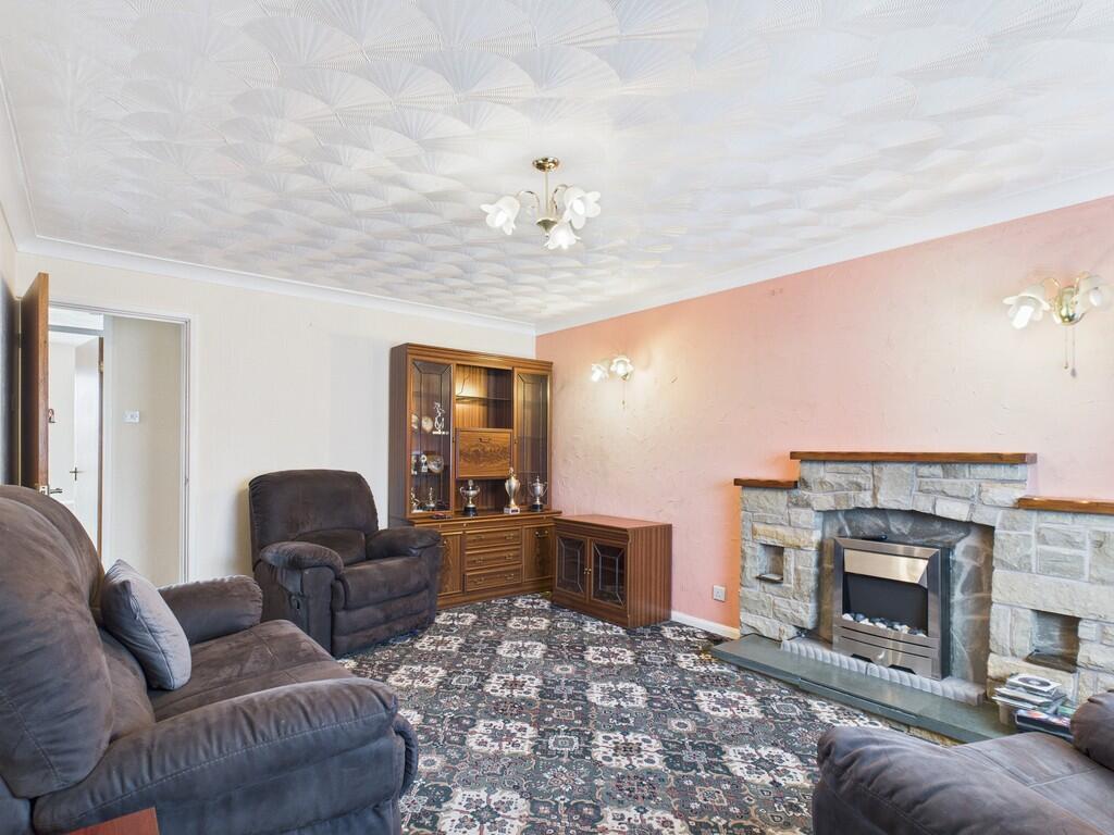 House in Stoke-on-Trent - More