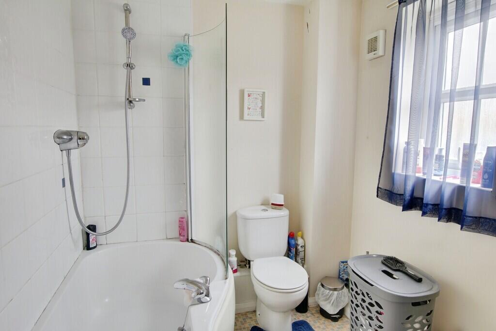 Apartment in Peterborough - View 5