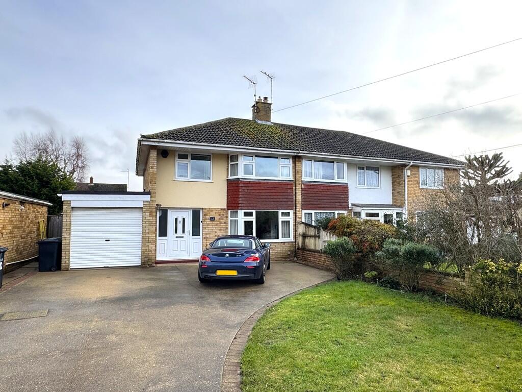 Main image of property: REFFLEY - Very Well Presented 3 Bedroom Family House in Cul-De-Sac Location
