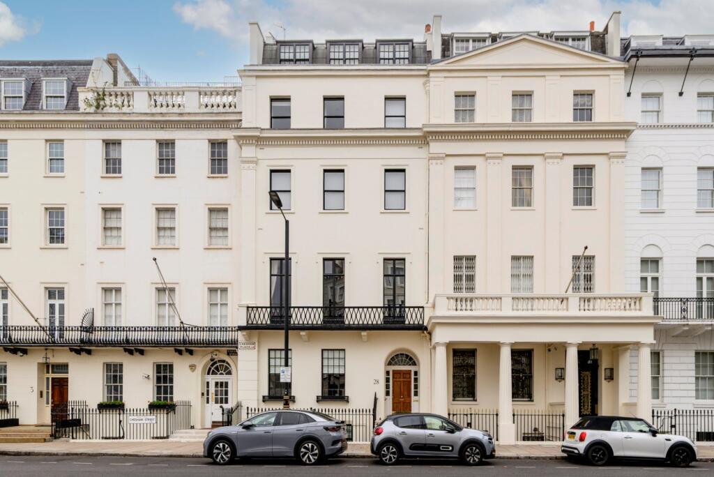 Apartment in London - View 5