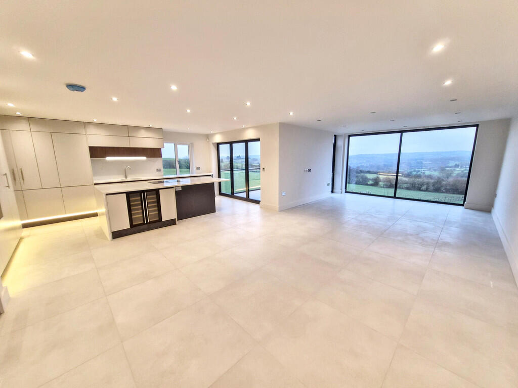 Brookfields Road, Wyke photo 5