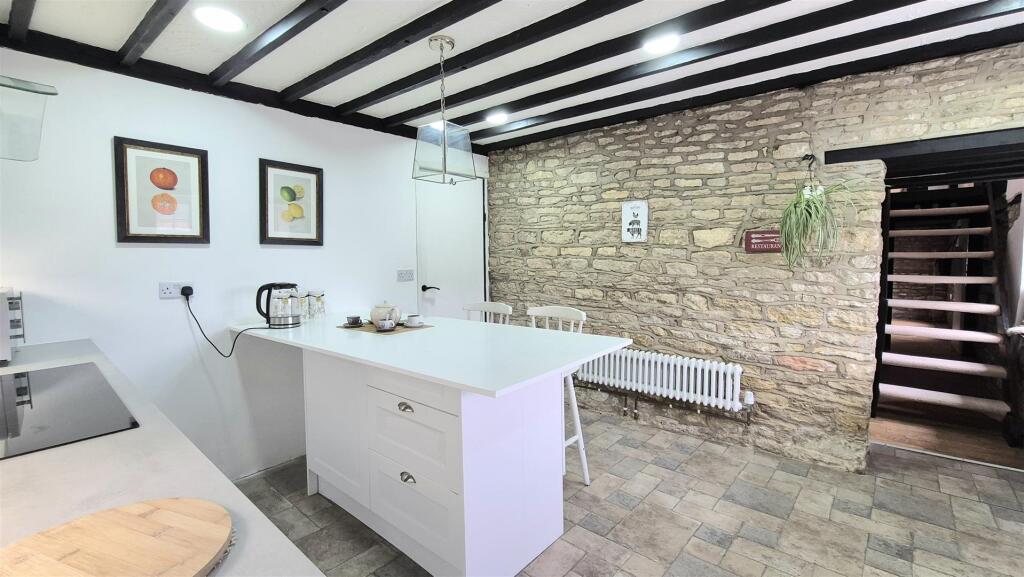 House in Milton Keynes, Stoke Goldington - View 5