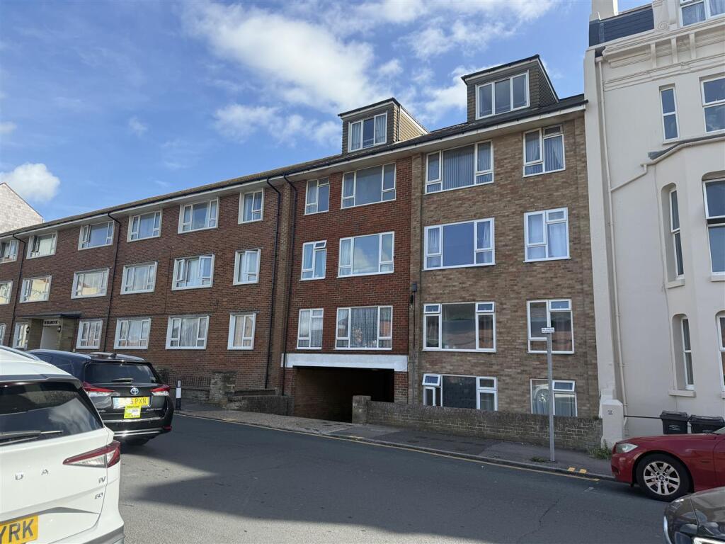 Apartment in Brighton