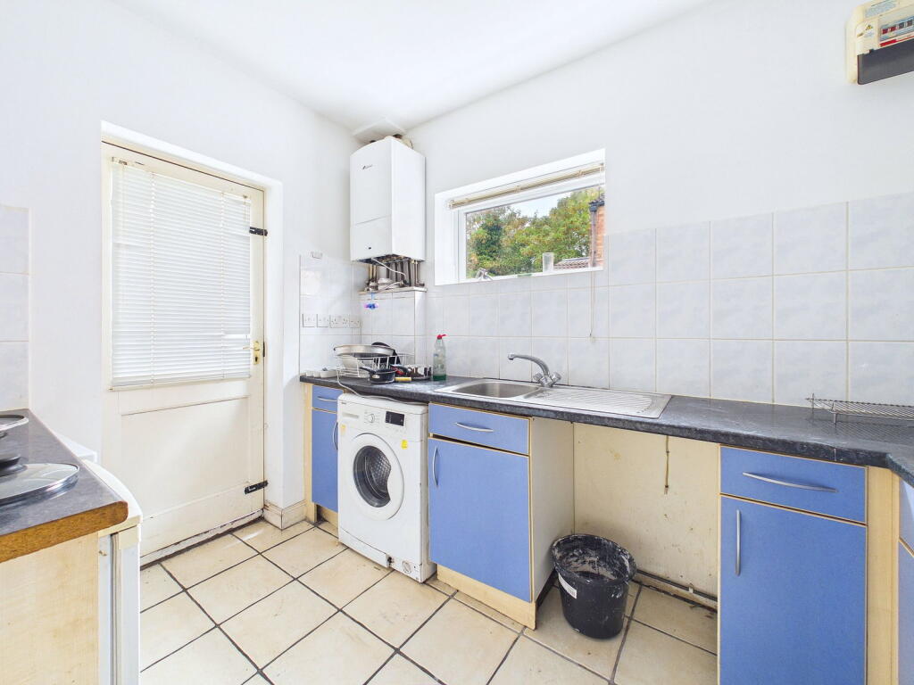 House in Leicester, Aylestone Park - View 3