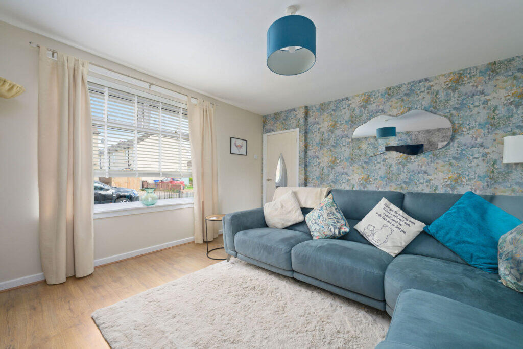 House in Grangemouth, Falkirk - View 4