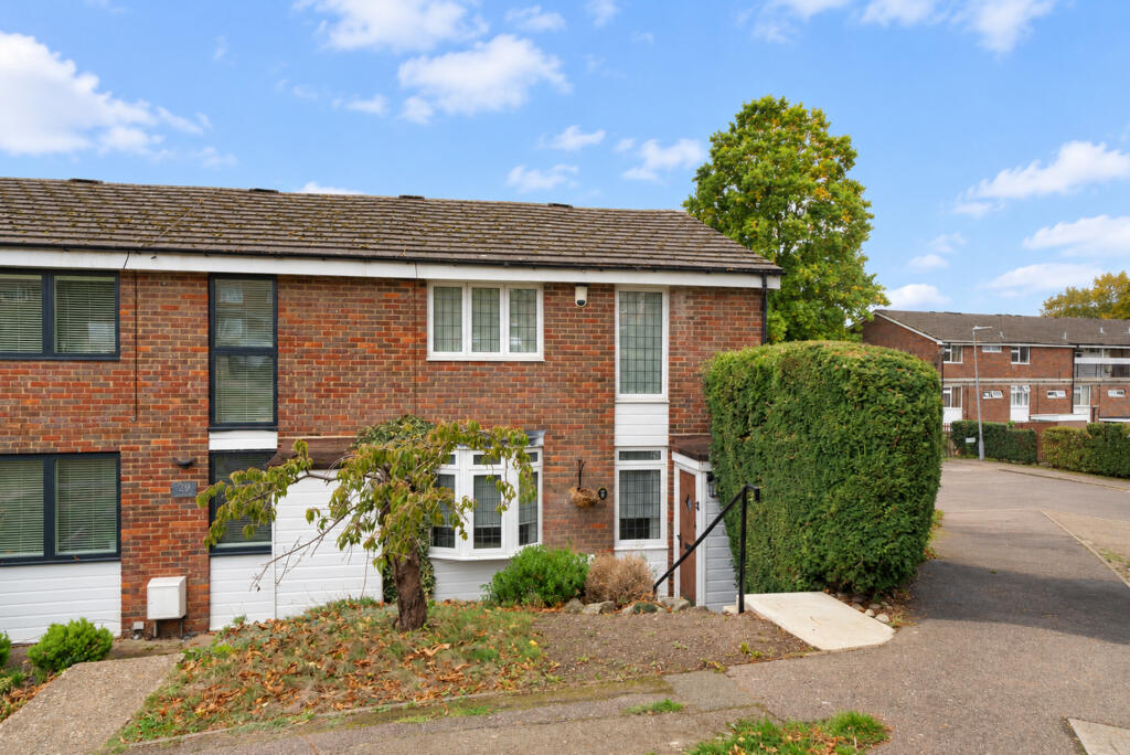 Main image of property: East Green, Hemel Hempstead, Hertfordshire, HP3 8AB