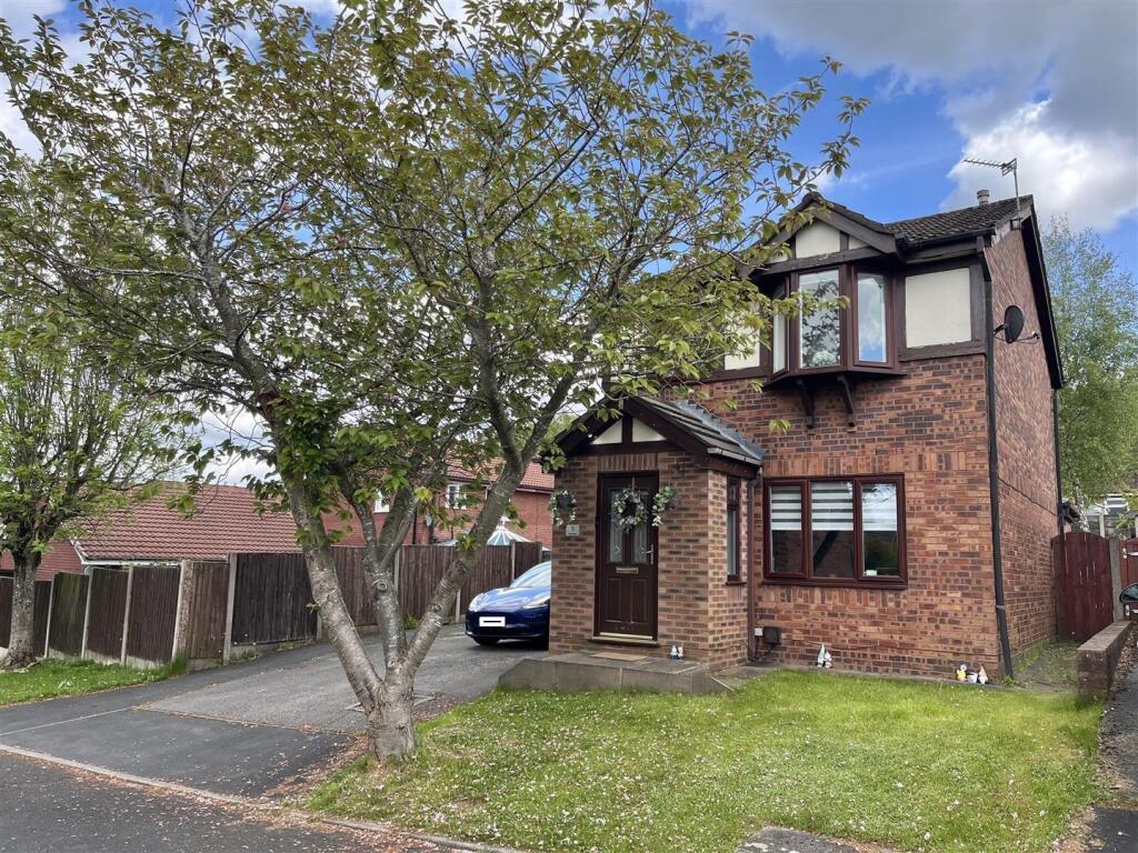 Main image of property: Chew Vale, Dukinfield