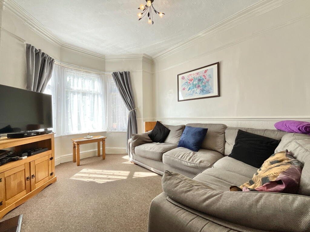 Hawthorne Grove, Southport photo 3