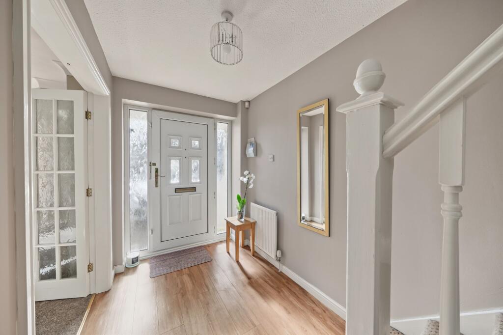House in Huddersfield - View 5
