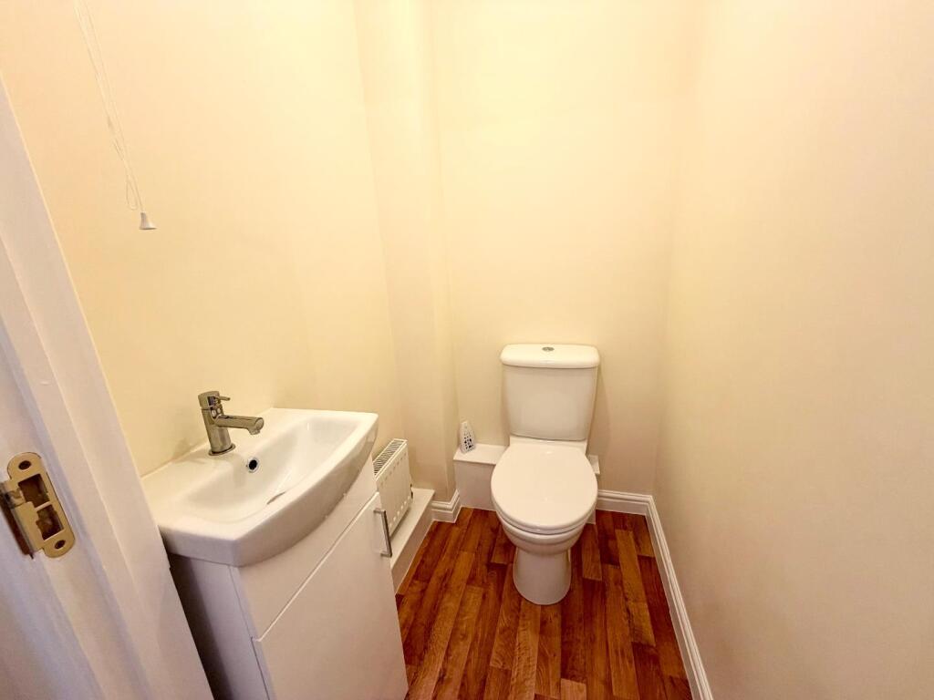 House in Ingleby Barwick, Broom Hill, Stockton-on-Tees - More