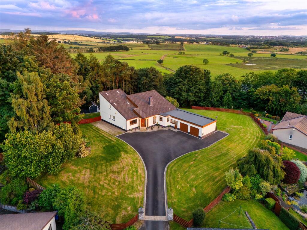 Main image of property: Samari, Broompark, Torphichen