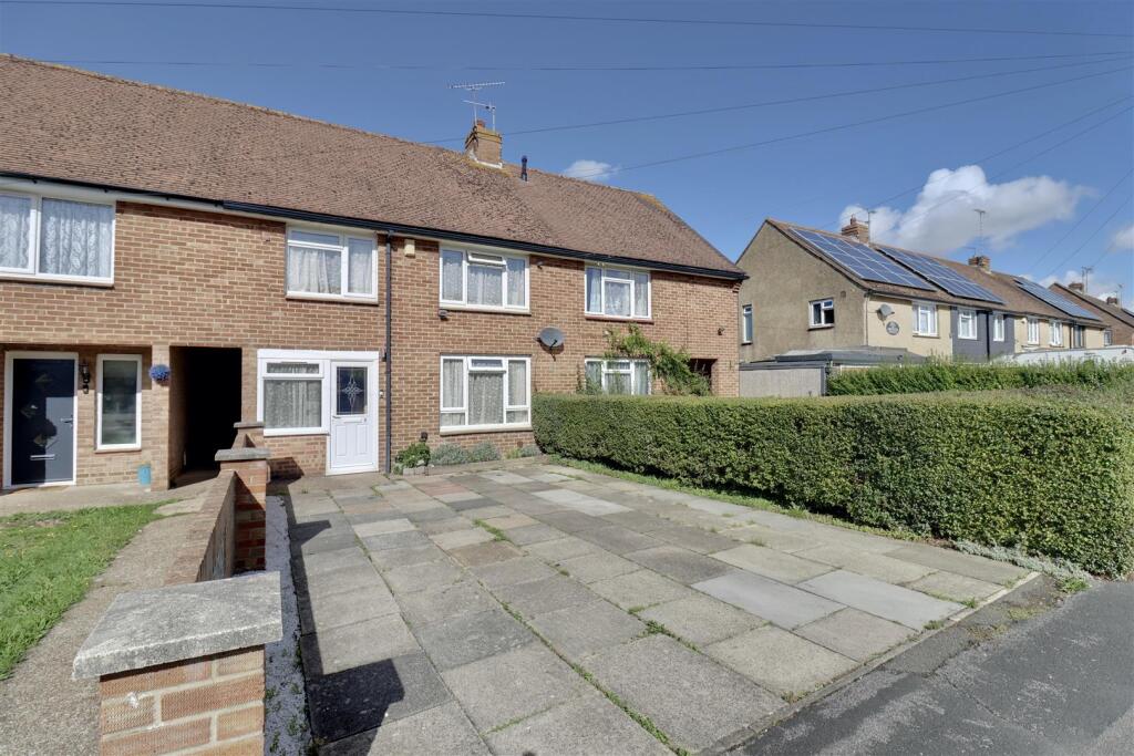 House in Havant, Hampshire - View 2