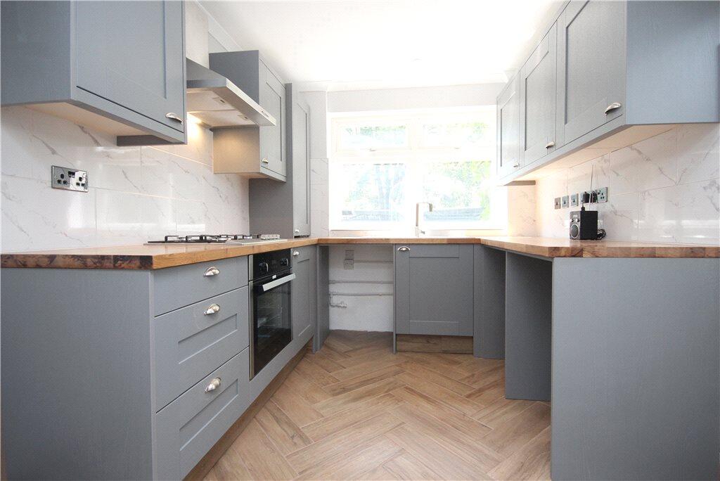 House in London - View 2