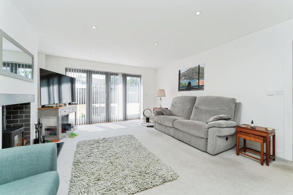 House in East Cambridgeshire, Stretham - More