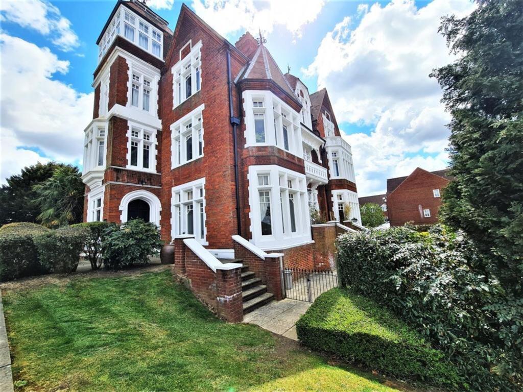 Main image of property: Ruddock Close, Buckle Court, HA8