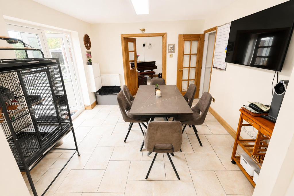 House in Llandudno, Acton - View 4