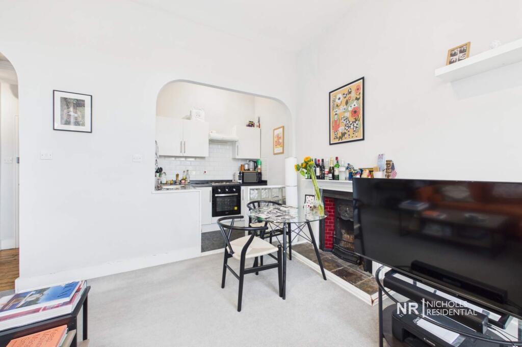 Apartment in London - View 5