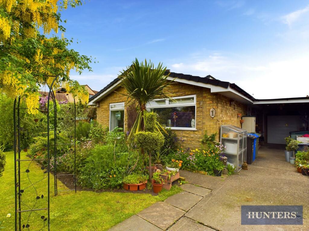 Main image of property: Manor Gardens, Hunmanby, Filey