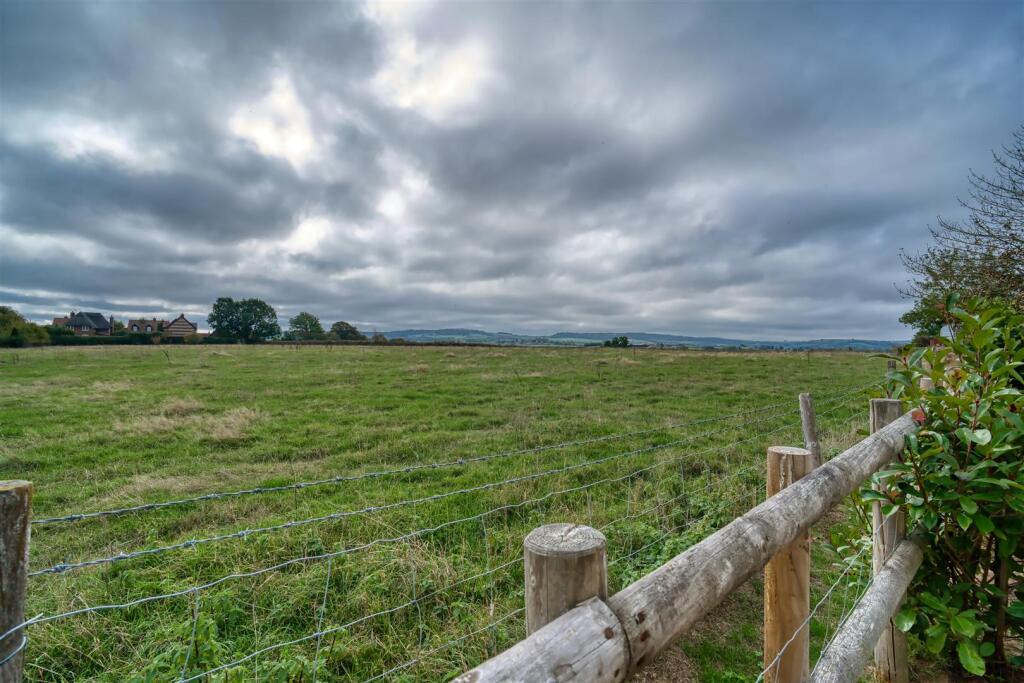 House in Hazelbury Bryan, Pleck - View 5
