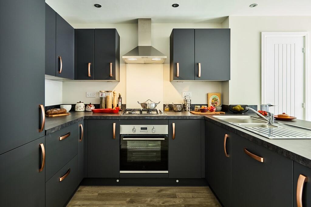 House in Milton Keynes, Far Bletchley, West Bletchley - View 4