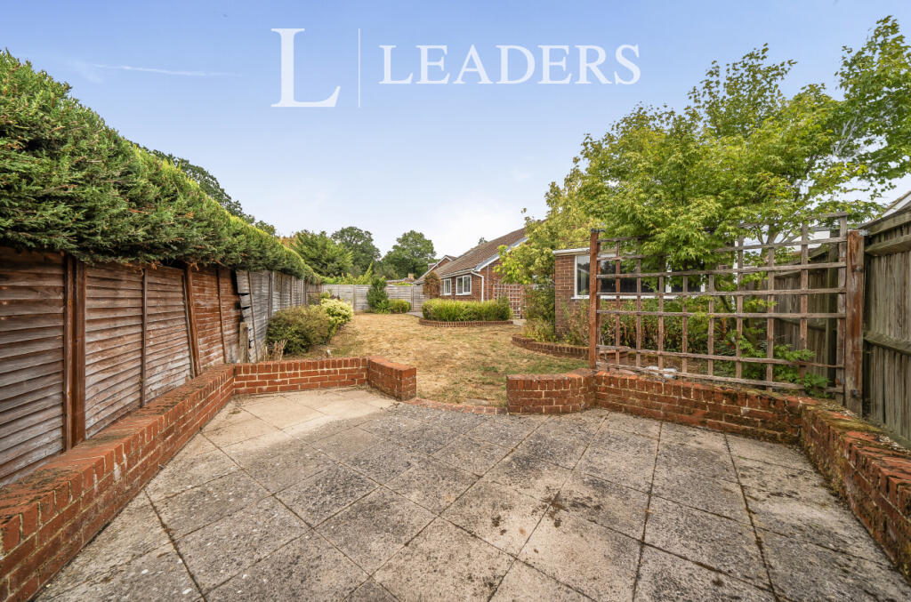 House in Tonbridge - More