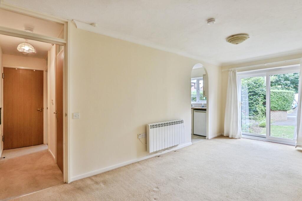 Apartment in Poole - More