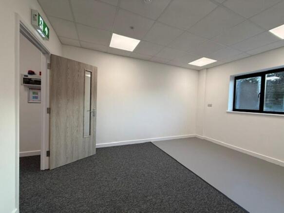 113 London Road interior 8.jpg