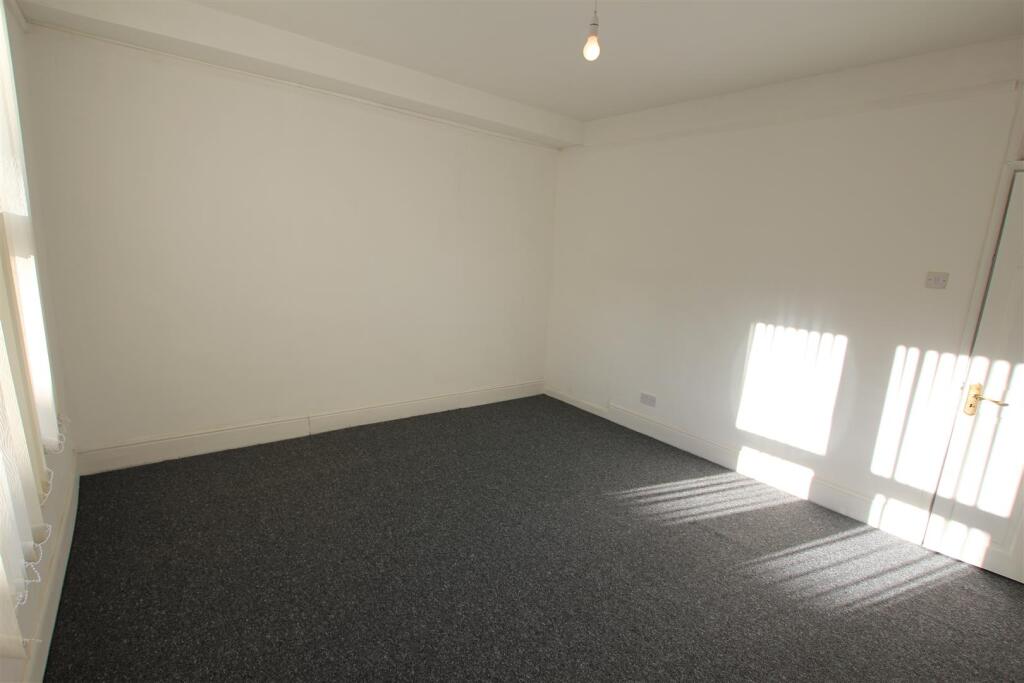 House in Leicester - More