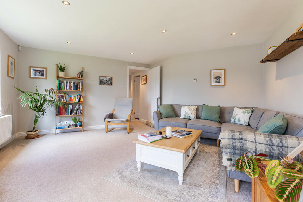 11 School Knott Drive, Windermere, Cumbria LA23 2DY photo 3
