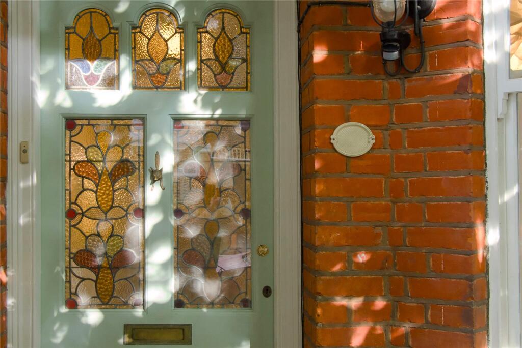 House in London - View 5