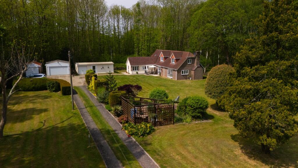 Main image of property: Cross Drive, Kingswood, Maidstone, ME17