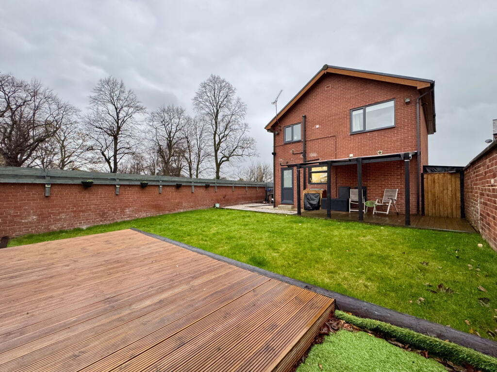 Main image of property: Barnsley Road, Darton, Barnsley, S75 5NQ