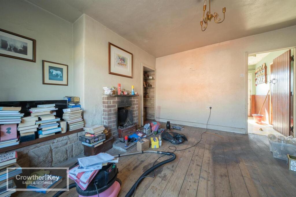 House in High Peak, Hartington Upper Quarter - View 2