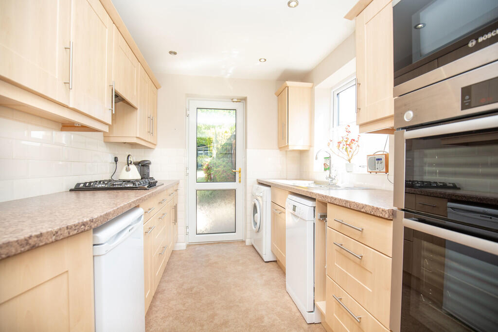 House in North Warwickshire, Birchmoor, Polesworth CP - View 3