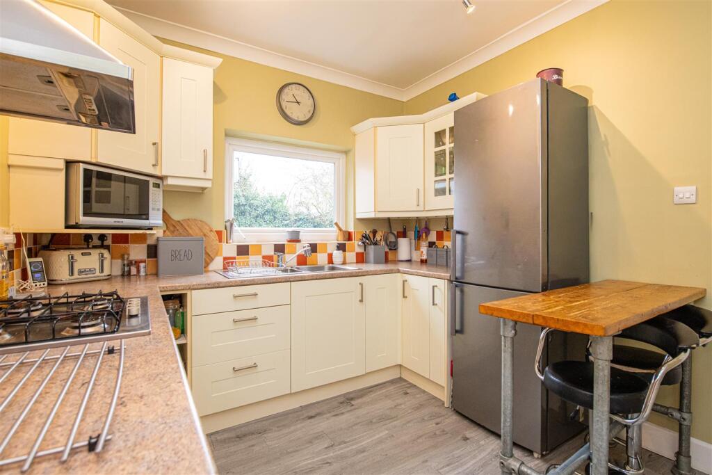 House in Kettering, Brambleside - View 4