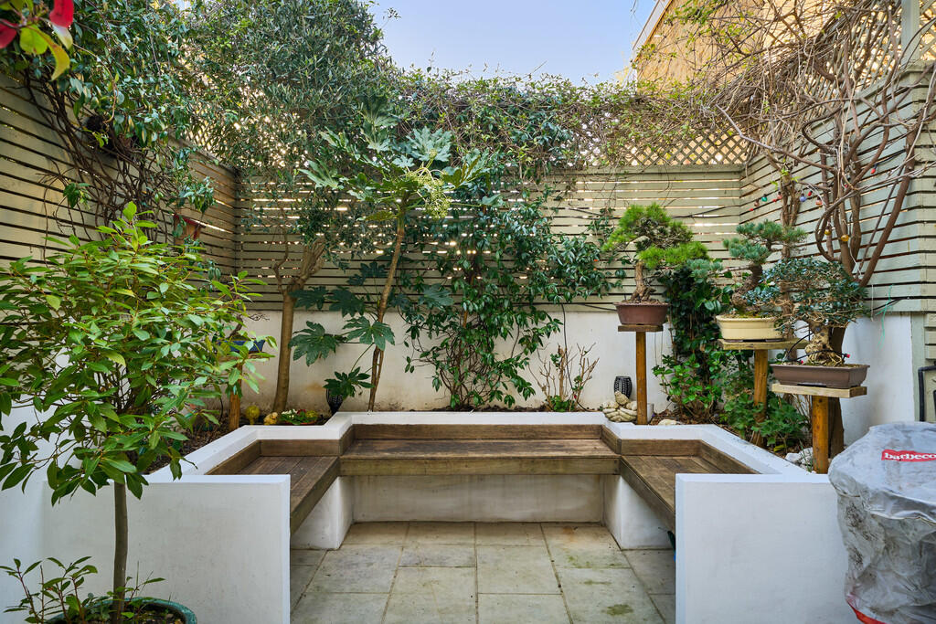 Main image of property: Uverdale Road, Chelsea