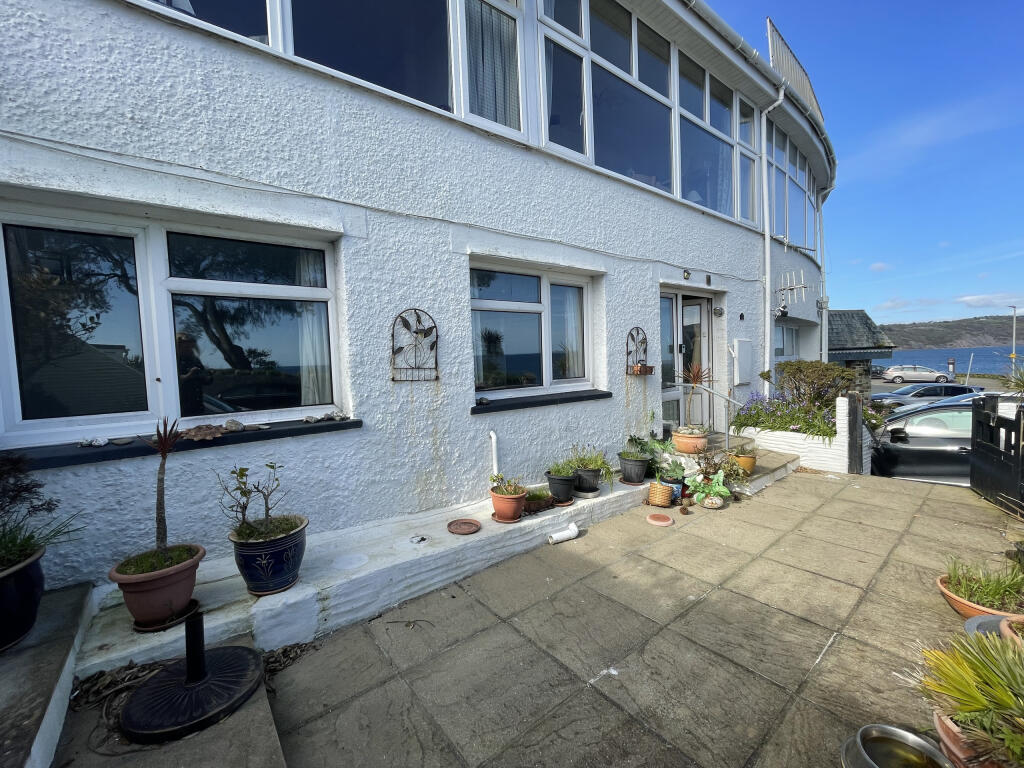 Nailzee Point, Marine Drive, Hannafore, West Looe, Cornwall photo 2