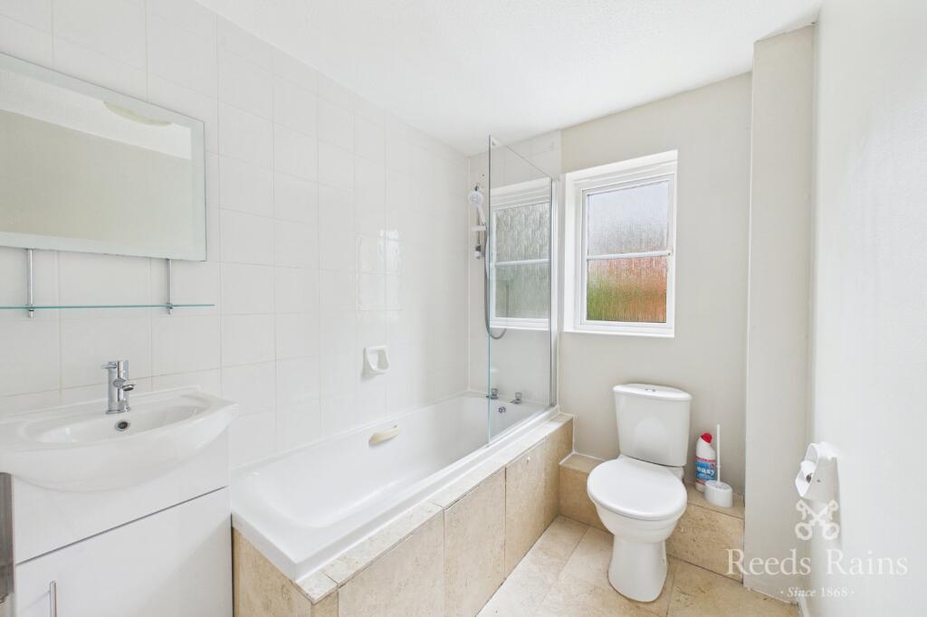 Apartment in Stockport, Stepping Hill, Bramhall Moor - View 5