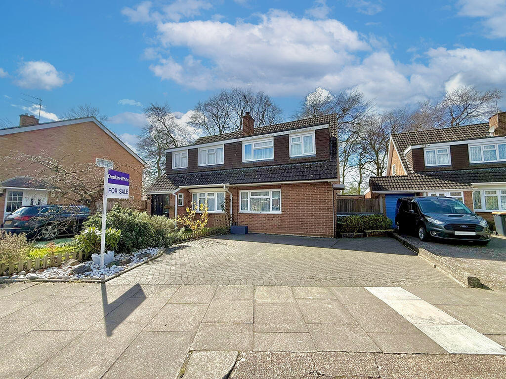 Main image of property: Cookfield Close, Dunstable