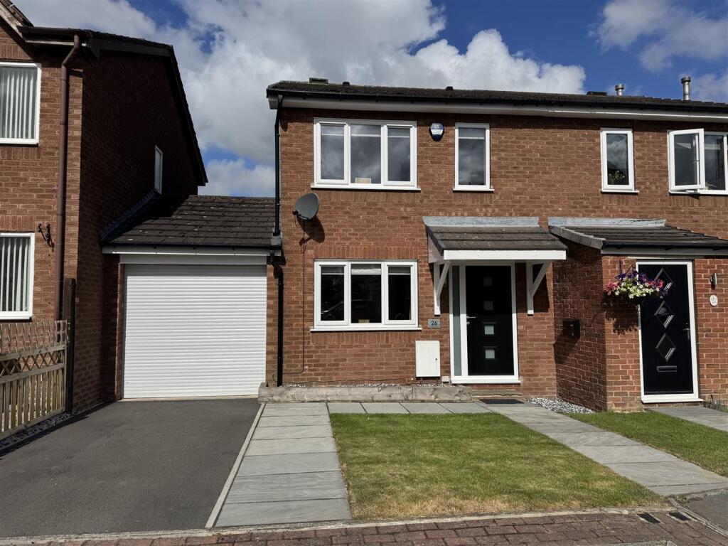 Main image of property: Woodlands Drive, Skelmanthorpe, Huddersfield, HD8 9DB