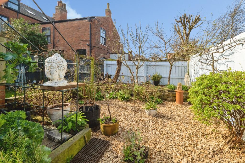 House in Beverley, East Riding of Yorkshire - View 4