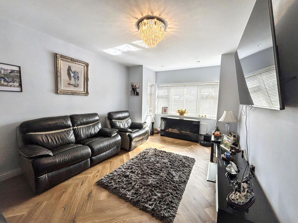 House in Newcastle upon Tyne - View 4