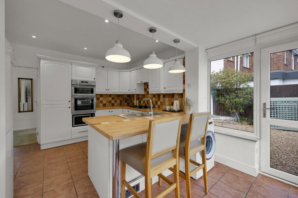 Hind Heath Road, Sandbach, CW11 3LG photo 2