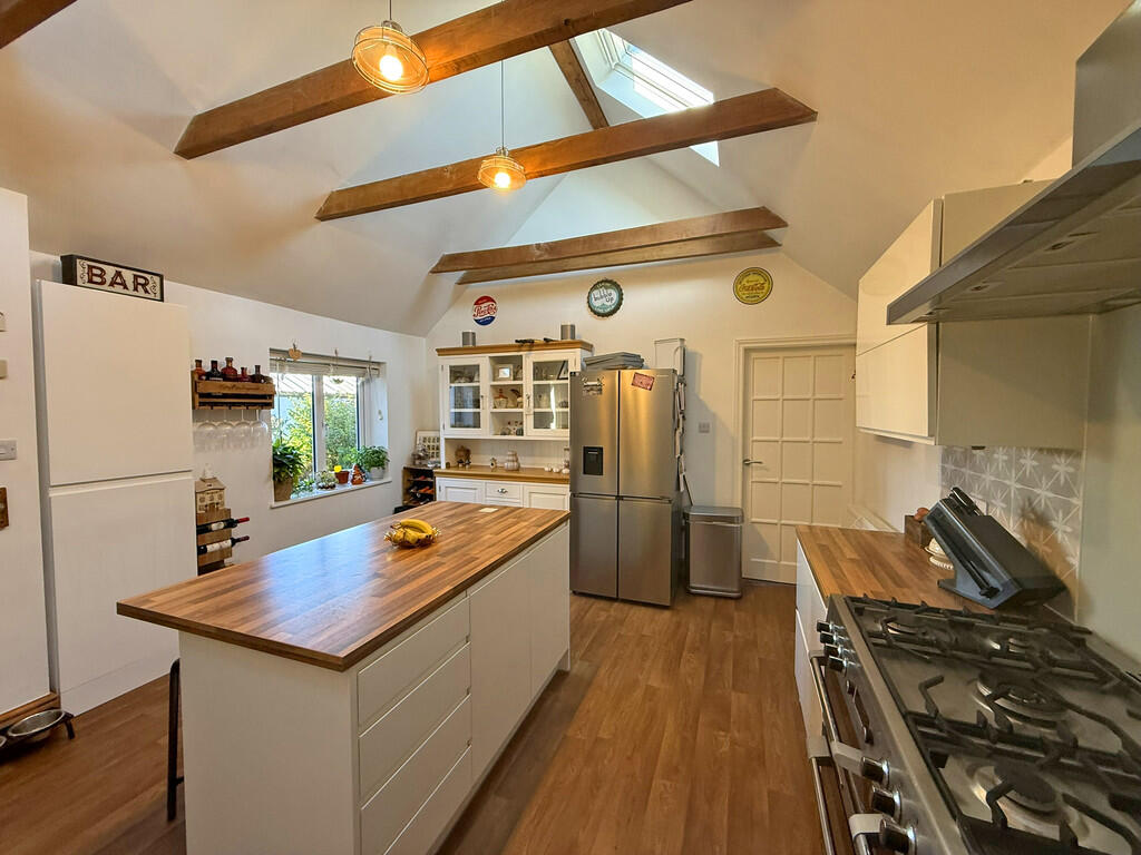 The Close, Newby, Scarborough photo 3